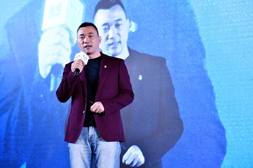 成湘均在发言。掌阅科技供图