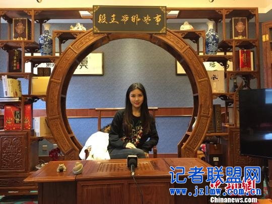 网络直播为春节添新年味“90后”主播娱乐赚钱两不误