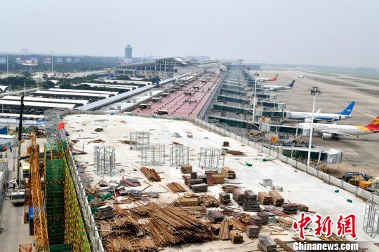 福州机场扩能航站楼工程主体结构全面封顶