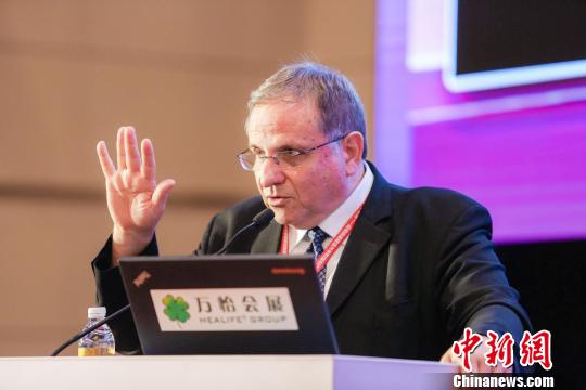 来自国内外的知名专家和学者云集,带来了妇产科领域内前沿的技术与成果。 芊烨 摄