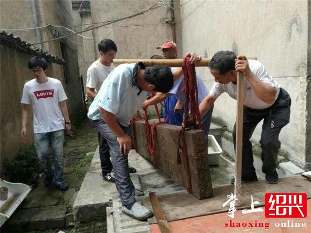 无私市民向博物馆捐古董宝贝 背景大有来头