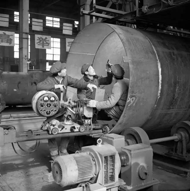 老摄影记者镜头中的昔日中国