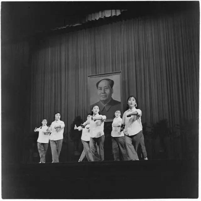 老摄影记者镜头中的昔日中国