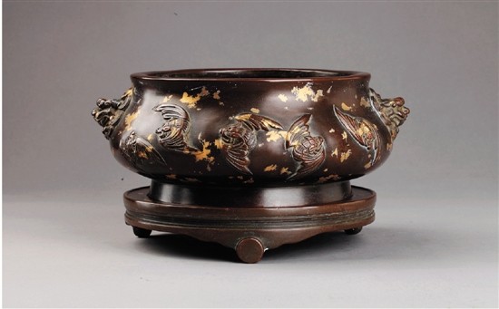 点金五福纹狮首耳彝炉 陈巧生制