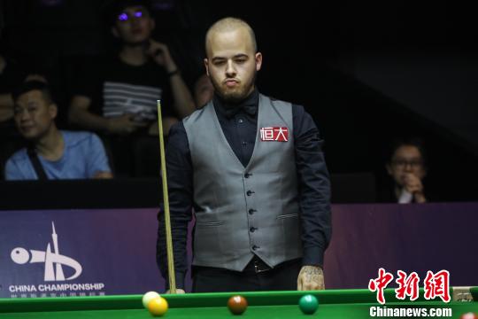 斯诺克中锦赛:“比利时子弹”完美逆转“火箭”爆冷淘汰