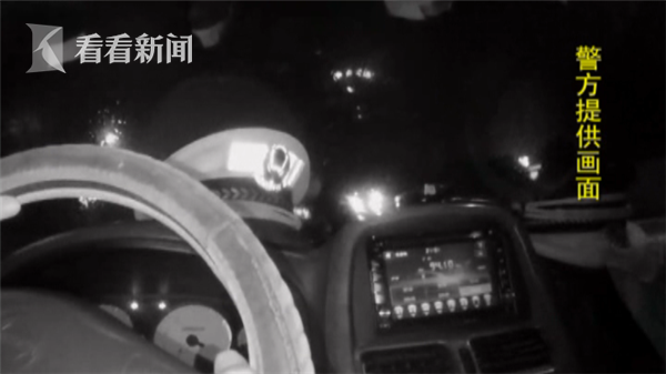 女童咬碎温度计误食水银 交警鸣笛开道疾驰送医