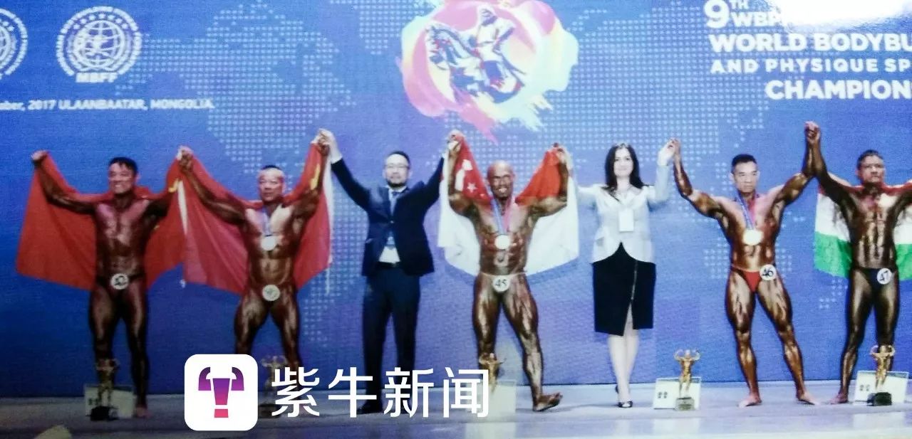 200斤大叔成健美男神:每天50个鸡蛋 聚会自己带饭