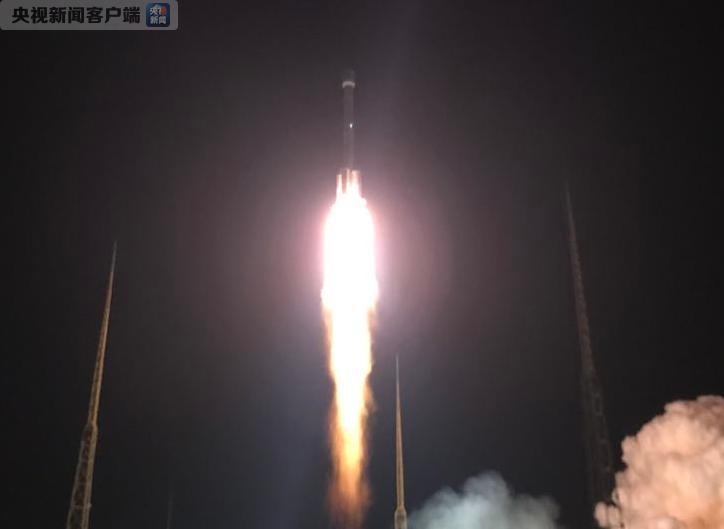 中国采取一箭双星方式首次发射北斗三号组网卫星