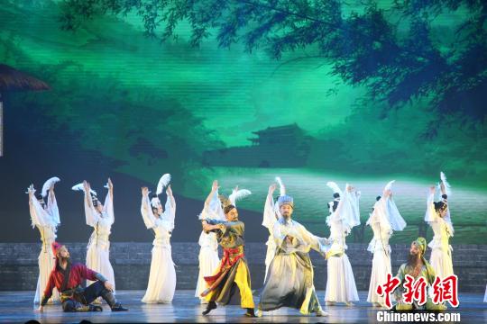 重温历史经典，千古襄阳城上演“三请诸葛” 王有哲 摄