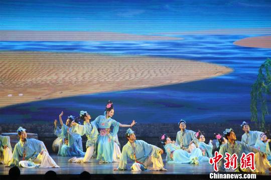 第八届诸葛亮文化旅游节开幕展现特色民俗文化