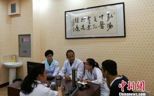 资料图：过劳肥会诱发很多慢性疾病。 钟欣 摄