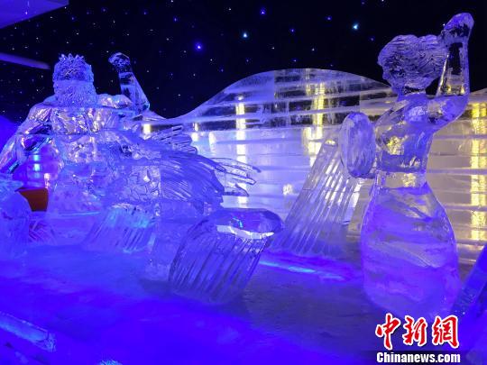 艺术冰雕作品。 杨伏山 摄