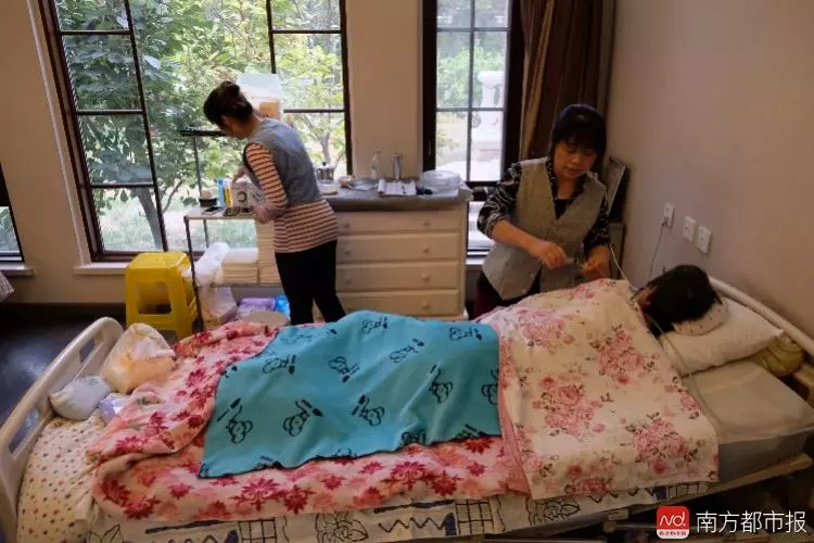 女子整容昏迷9年成植物人 医院被罚3千医生仍执业