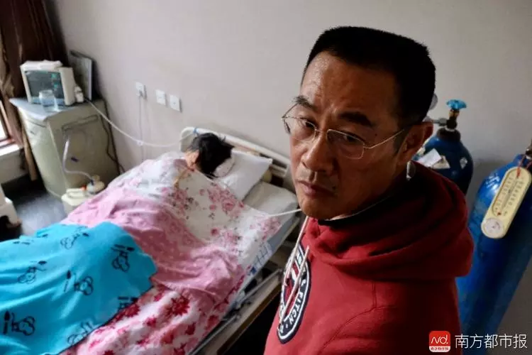 女子整容昏迷9年成植物人 医院被罚3千医生仍执业