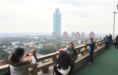 华西村掌门人:儿子和王思聪很熟 我不希望他接班