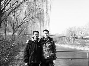 ■王子卓(右)和被救者曾翔(左)