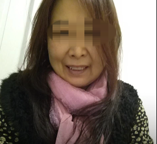 55岁女乘客飞机上两度晕倒后死亡 家属欲索赔80万