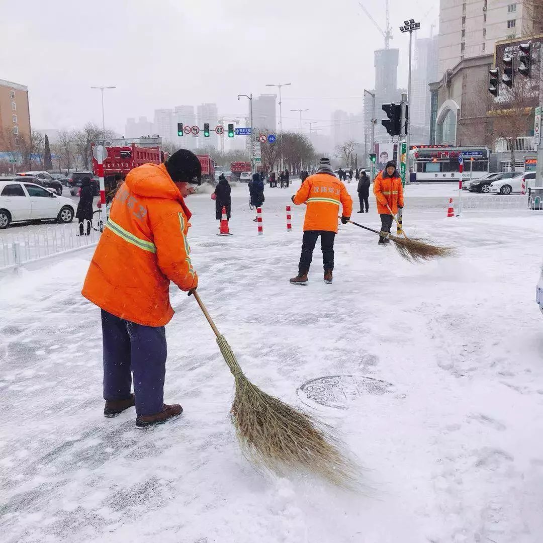 人美心更美！风雪里沈阳姑娘订50碗小米粥送环卫工