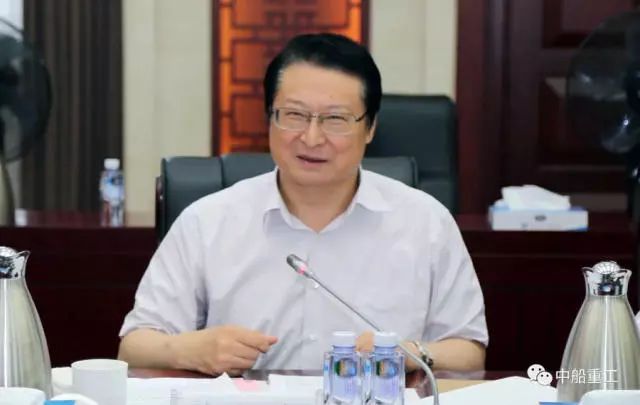 官方照片曝光国产弹射型航母 配备三套弹射器