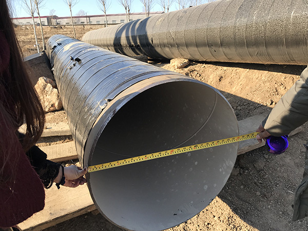 哈尔滨万户居民饮用水如墨汁 官方检测却显示合格